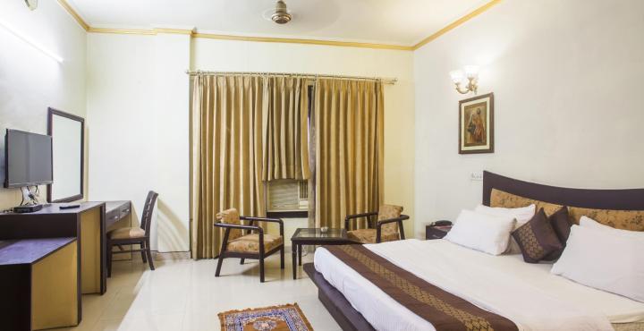Hotel Downtown Suites Амритсар Екстериор снимка