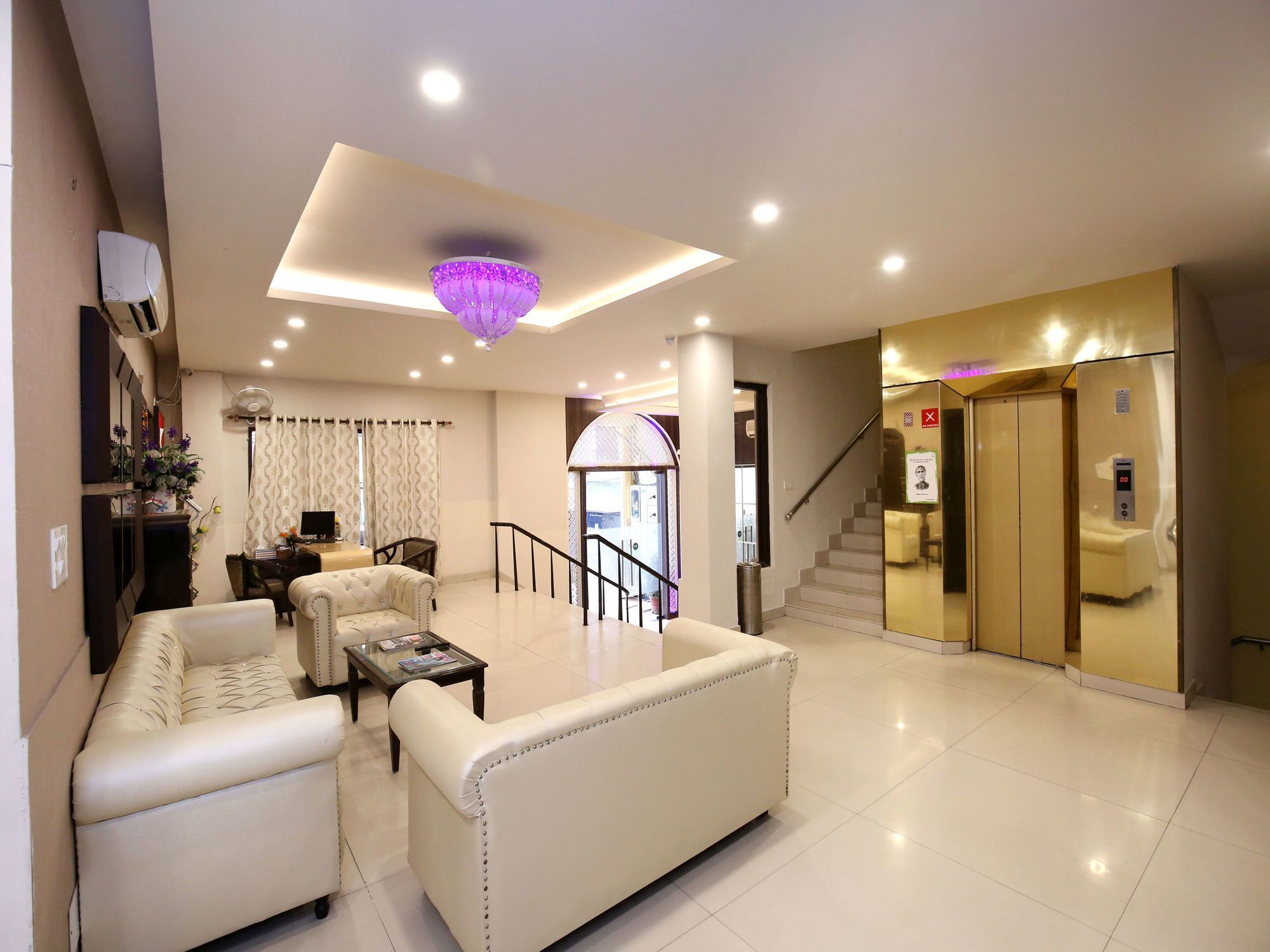 Hotel Downtown Suites Амритсар Екстериор снимка