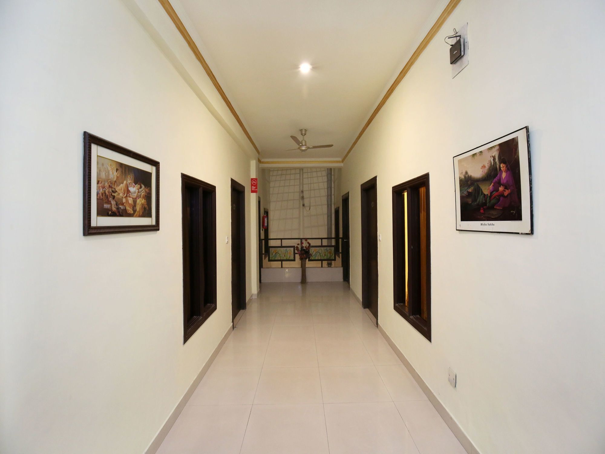 Hotel Downtown Suites Амритсар Екстериор снимка